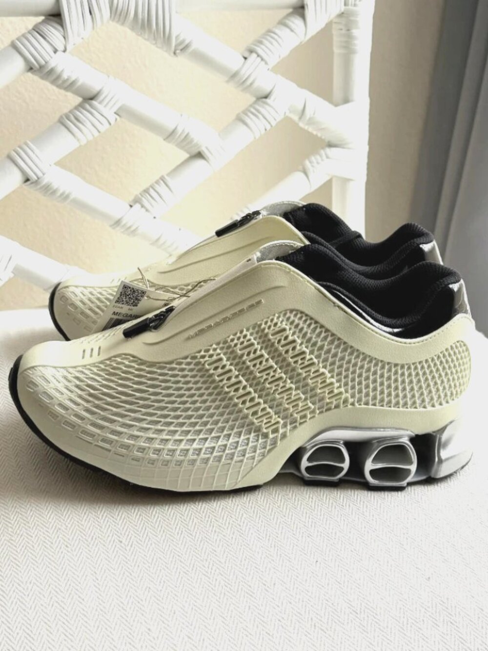 NWT Adidas Megaride S2 Cream Yellow Silver Sneakers Size Womens 7 Mens 6